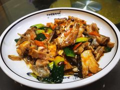 生炒鱼头-广迎居老正兴菜馆