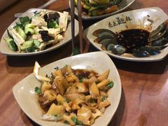 -亮亮面馆(经六路店)