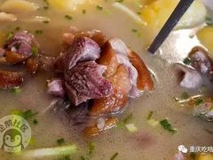 -黄桷树曹家私房菜(江与城店)
