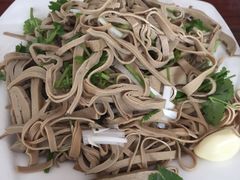 -溢心园香河肉饼总店