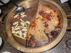 -小天鹅火锅·一线江景洪鼎旗舰店(洪崖洞店)