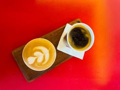 -浮漫咖啡(镜湖万达广场店)