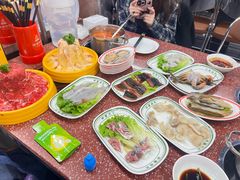 -四囍码头海鲜烧烤自助火锅(外滩南京东路悦荟广场店)