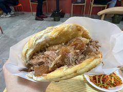 优质肉夹馍-王菊美食街·王菊面馆(总店)