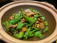 碾辣椒炒肉-吃饭皇帝大土家民族菜(正大广场店)