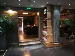 -HIGH FIVE哈福手工汉堡(桂林路店)