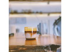 -Line 咖啡(石厦花园店)