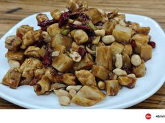 宫保鸡丁-南磨房食府(燕莎奥特莱斯购物中心店)