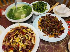 -味老大土碗菜(中山三路店)