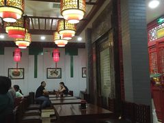 大堂-石头门坎