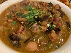 小鸡炖蘑菇-關東雪东北菜(中庚漫游城店)