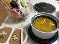 -百品聚旋转火锅(万德庄店)