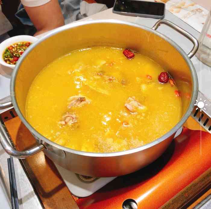 鸿运打边炉(不老街店)-"看到是西安路沿线美食榜第一名就来了.这.