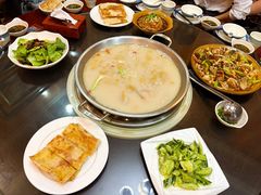 -老来福·非遗酸汤兔(凯旋路店)