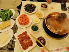 手工鲜羊肉-八先生涮肉房(三里河店)