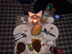 -Lake Shore Hotel & Restaurant