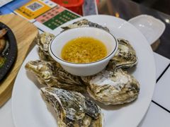 湛江生蚝-领鲜现切猪杂火锅(番禺桥南店)