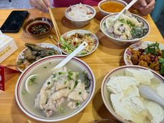 -老方桌烂蹄花川菜馆(九龙坡店)