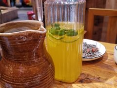 -老滇山寨•云南特色菜•地方菜•民族风情歌舞表演(金碧店)