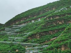 -百里峡七彩艺术小镇