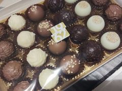 -Laderach 莱德拉(上海环贸iapm店)