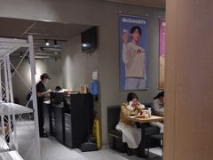 -麦当劳(中山公园龙之梦店)