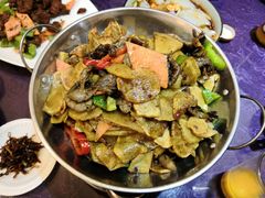 干锅台蘑土豆片-五台山正觉全素斋