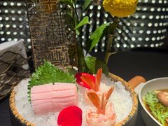 -蟹犇前•帝王蟹雪蟹(陆家嘴店)