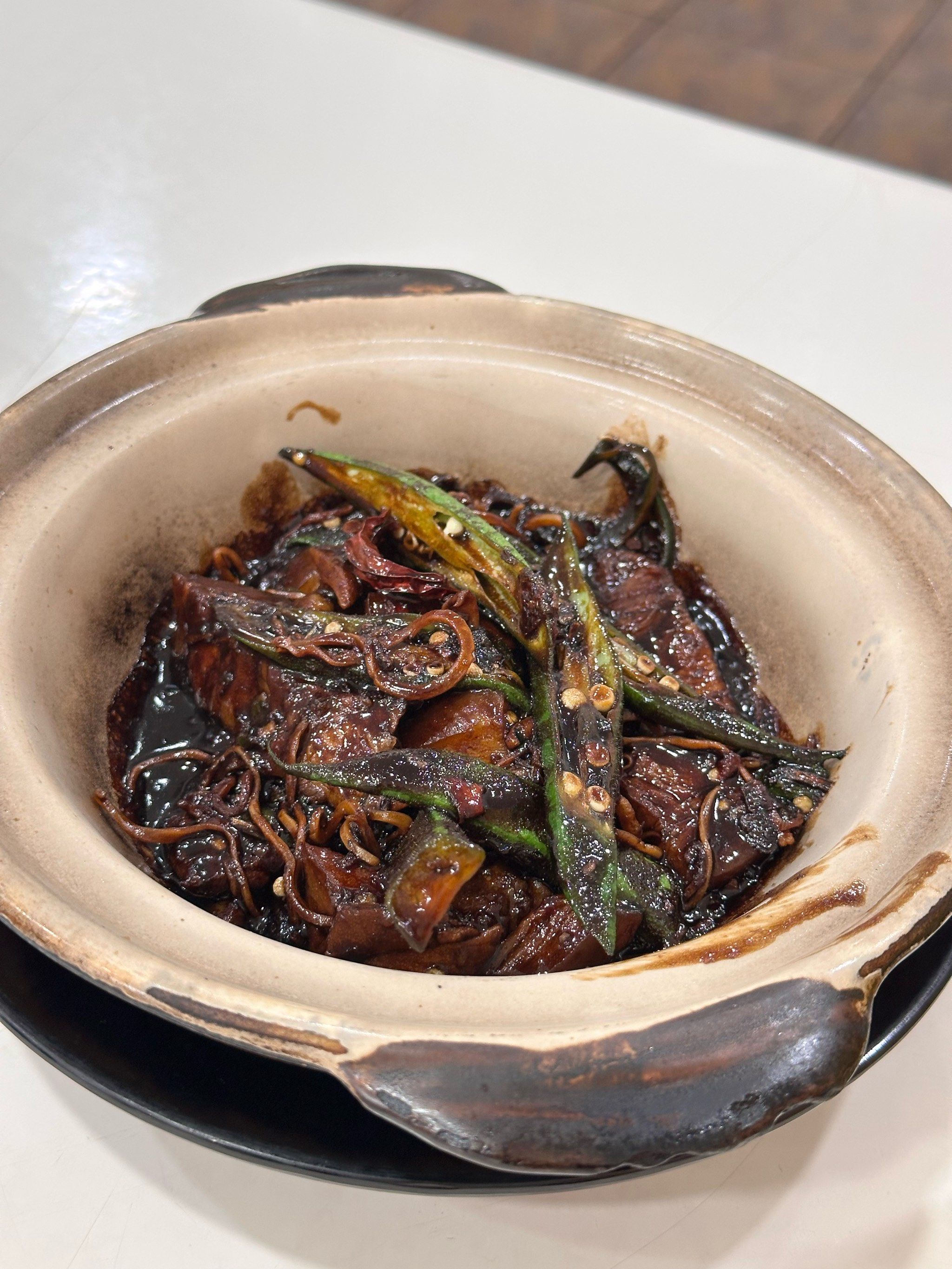 新山的肉骨茶好吃死了