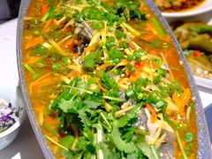 招牌跳水鱼-小河盐帮·私家菜·烤鸭(三元桥·霄云路店)