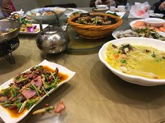 -小老板海鲜酒家(董家渡店)