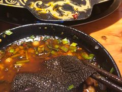 -三道苗苗鱼·美蛙黄辣丁(八里店)