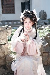 -一揽芳华汉服旗袍体验馆(拙政园店)