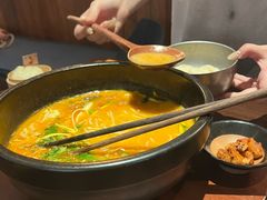 -银米·云南传统过桥米线(双廊黑金冠店)