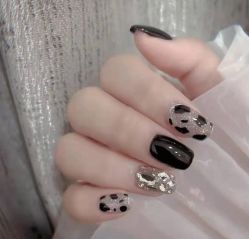-兔猫ToMoreNails美甲美睫
