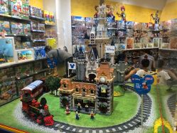 -乐高授权专卖店(华采天地店)