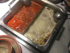 -尚尚仙·酸汤猪手·猪肚鸡火锅(华联万柳购物中心店)