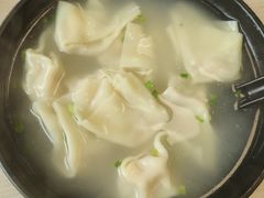 虾肉小馄饨-王家沙点心店(西康路店)