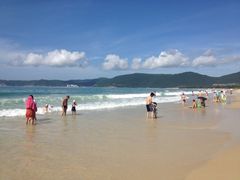 阳光沙滩白色的浪-三亚亚龙湾天域度假酒店
