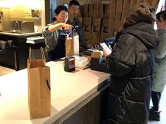 -瑞幸咖啡(新世界中心店)
