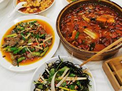 -乡土特色.冷锅鱼.牦牛肉汤锅