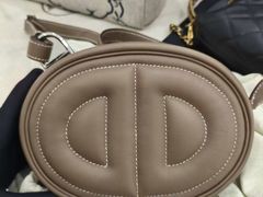 -聚云奢二手奢侈品黄金手表包包回收·中古店(三里屯总店)