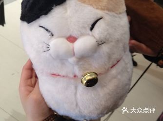 在一大风咕咕的夜晚。 亲临现场，用了三次就能夹到的公