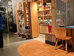 -一坐一忘云南菜(嘉里中心店)