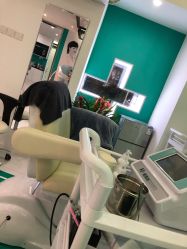 -黑奥秘脱发白发中心