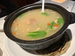 酸萝卜老鸭汤-马仕玖煲·融合菜·酥不腻烤鸭(人大店)
