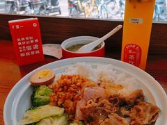 -贯一台湾牛肉面(八一七中路店)