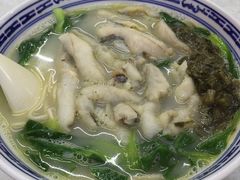 -明呈黄鱼面馆(斜土路店)