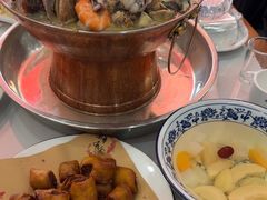 -一口猪海鲜浑锅·东北家常菜