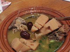 -黄泥岗·地道湖北菜(奥特莱斯店)